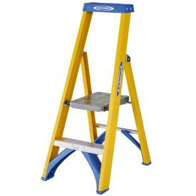 Werner Fibreglass Platform Stepladder 2 Tread 7170218