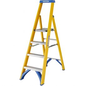 Werner Fibreglass Platform Stepladder 4 Tread 7170418