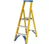 Werner Fibreglass Platform Stepladder 3 Tread 7170318