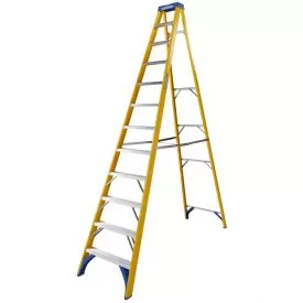 Werner Fibreglass Stepladder 12 Tread 7161218