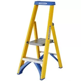 Werner Fibreglass Platform Stepladder 2 Tread 7170218