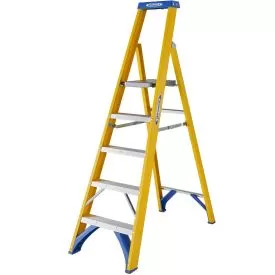 Werner Fibreglass Platform Stepladder 5 Tread 7170518