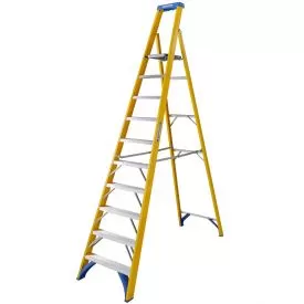 Werner Fibreglass Platform Stepladder 10 Tread 7171018